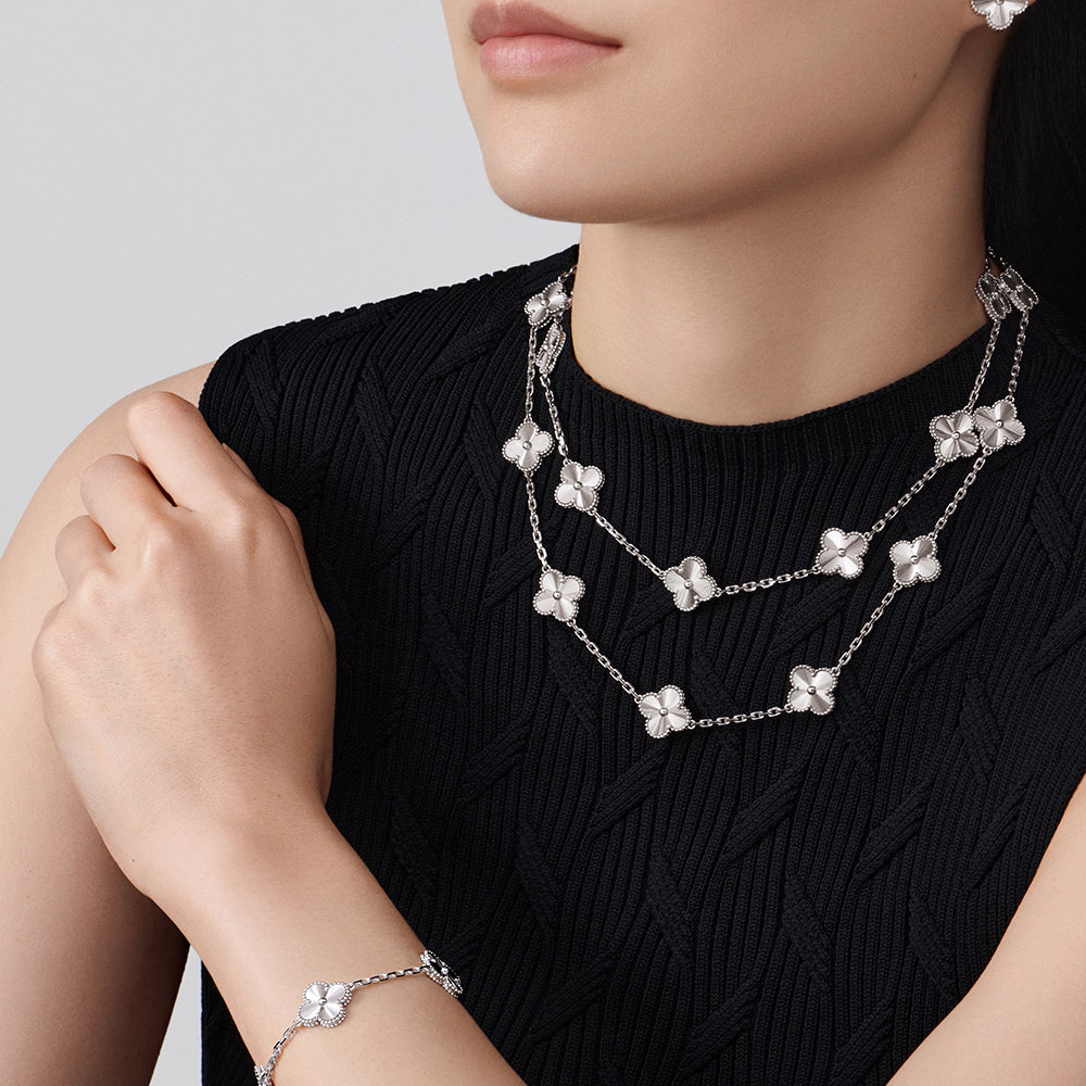 [Solara Jewelry ]クローバー 20モチーフ ダイヤモンド シルバー