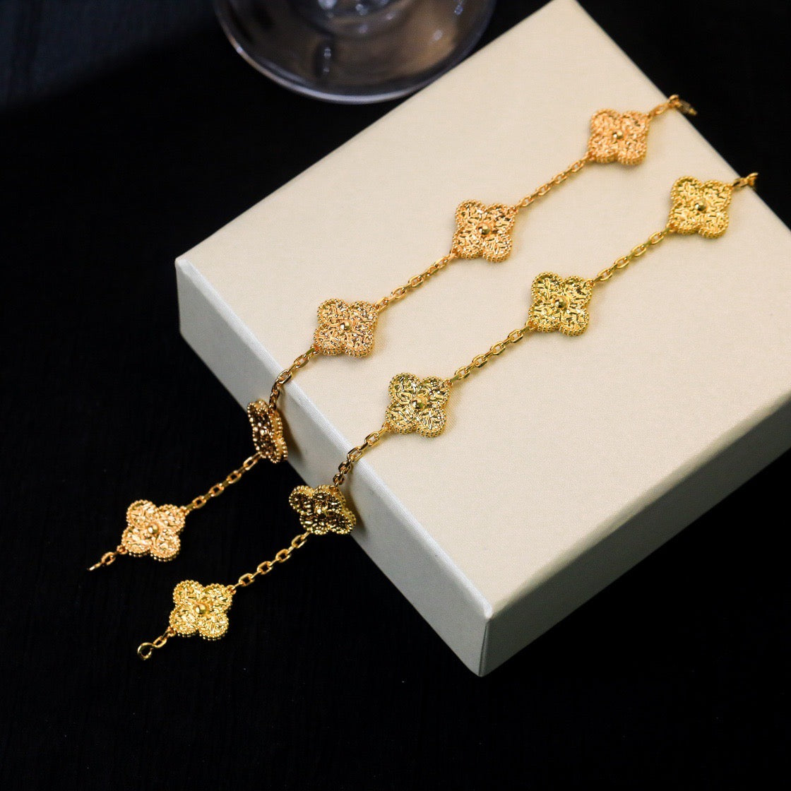 [Solara Jewelry ]CLOVER 5 MOTIFS BRONZING BRACELET