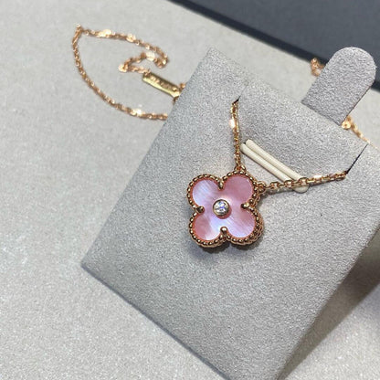 [Solara Jewelry ]CLOVER 15MM DIAMOND PINK MOP NECKLACE
