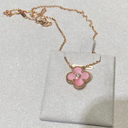 [Solara Jewelry ]CLOVER 15MM DIAMOND PINK MOP NECKLACE
