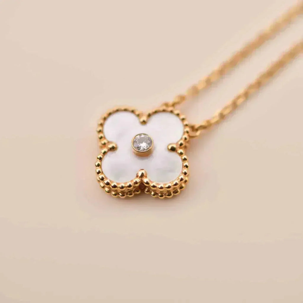 [Solara Jewelry ]クローバー 15MM ダイヤモンド ホワイトフリチラリアネックレス