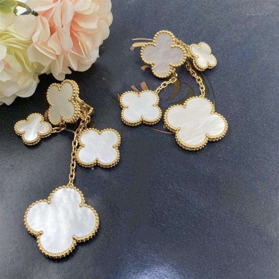 [Solara Jewelry ]CLOVER EARRINGS WHITE MOP 4 MOTIFS GOLD