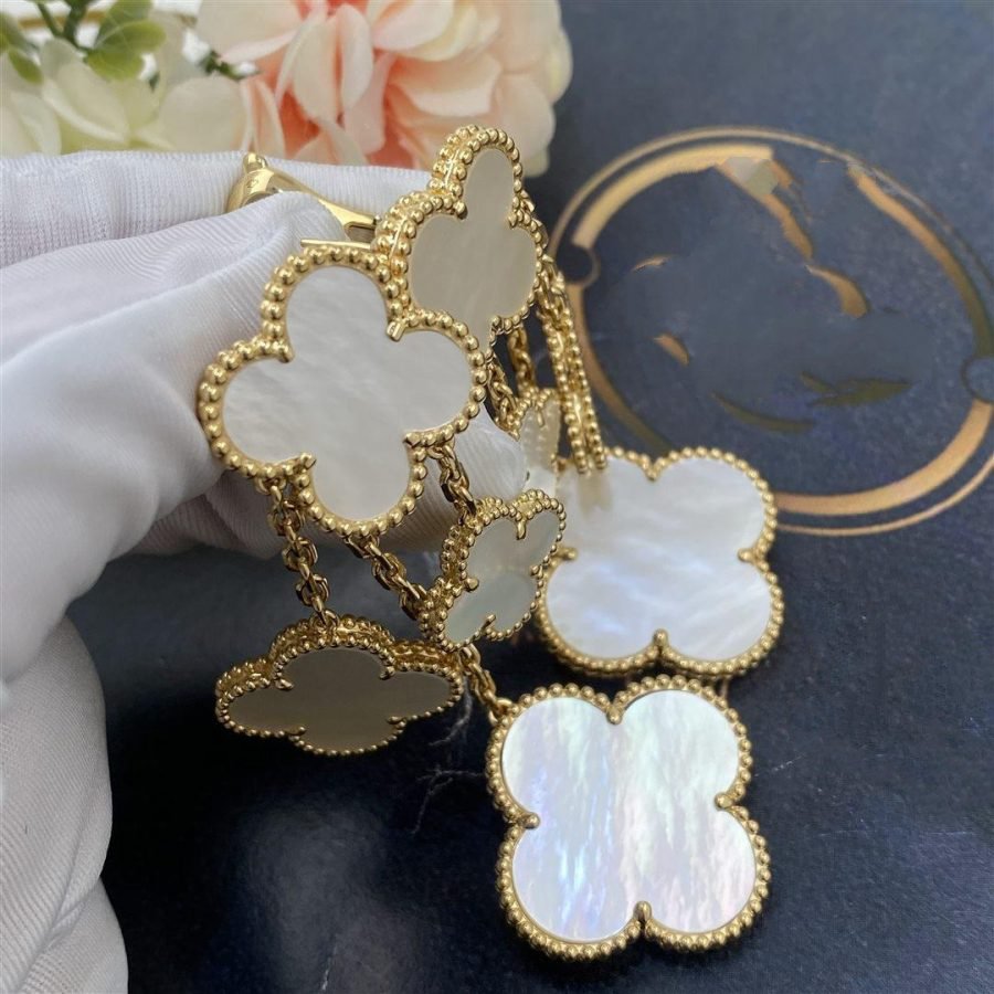 [Solara Jewelry ]CLOVER EARRINGS WHITE MOP 4 MOTIFS GOLD