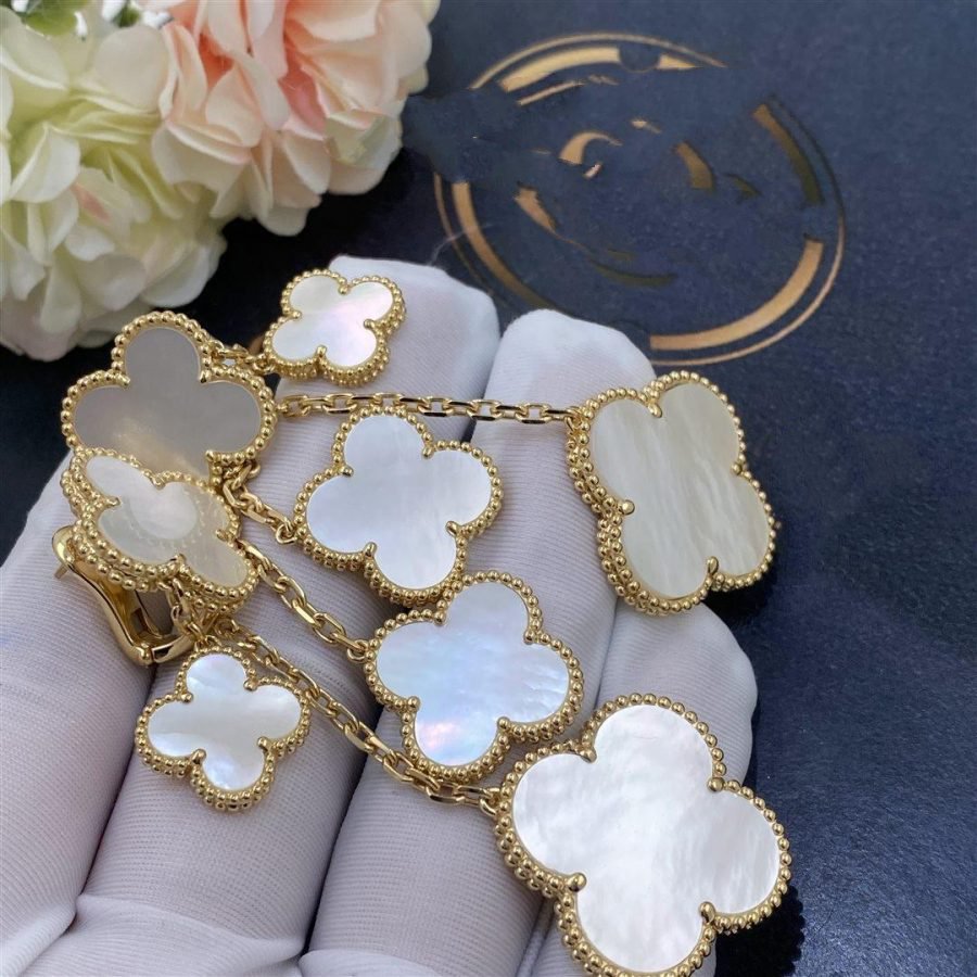 [Solara Jewelry ]CLOVER EARRINGS WHITE MOP 4 MOTIFS GOLD
