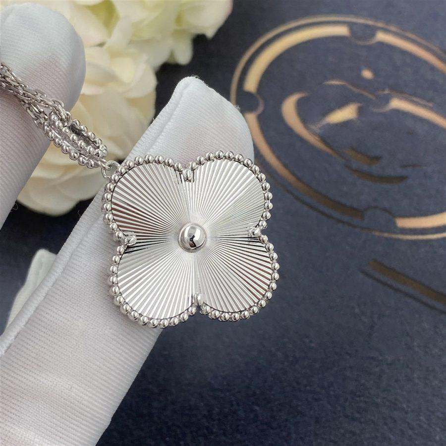 [Solara Jewelry ]CLOVER 25MM SILVER BIG CLOVER NECKLACE
