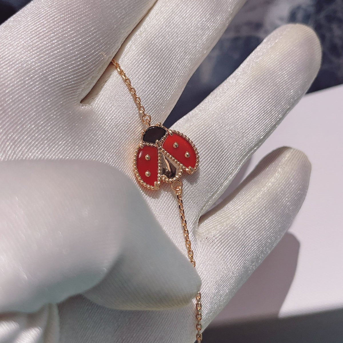 [Solara Schmuck ]LUCKY SPRING 1 MOTIV ARMBAND AUS ROSÉGOLD