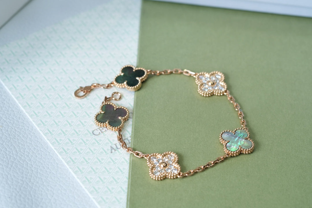 [Solara Jewelry ]クローバー 5モチーフ ダークマザーオブパール ダイヤモンド ピンクゴールド ブレスレット