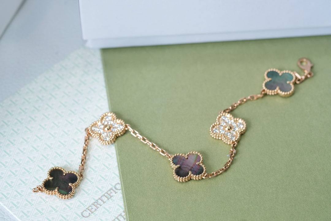 [Solara Jewelry ]クローバー 5モチーフ ダークマザーオブパール ダイヤモンド ピンクゴールド ブレスレット